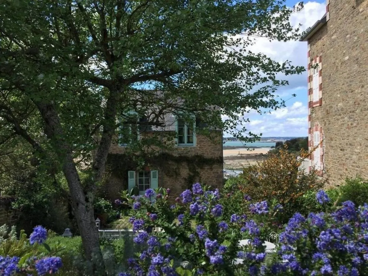 بيت للعطل Le Petit Miramar - Maison Vue Mer - St Briac سان برياك سور مير